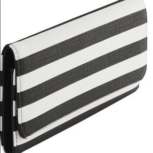 Kut From The Kloth Wallet